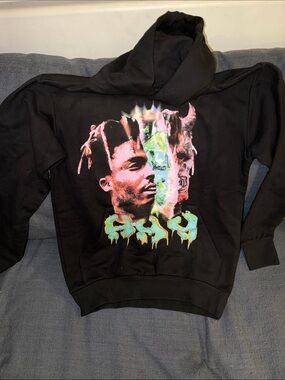 Authentic men’s Juice WRLD and Vlone sweatshirt size small